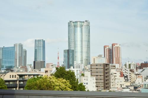 a view of a city with tall buildings at IoTele南青山 in Tokyo