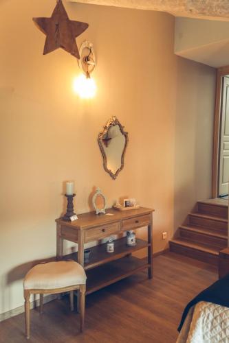 Χώρος καθιστικού στο CHAMBRES D'HÔTES L'Oréliane en Provence Adults Only