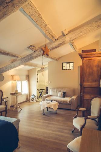 Χώρος καθιστικού στο CHAMBRES D'HÔTES L'Oréliane en Provence Adults Only