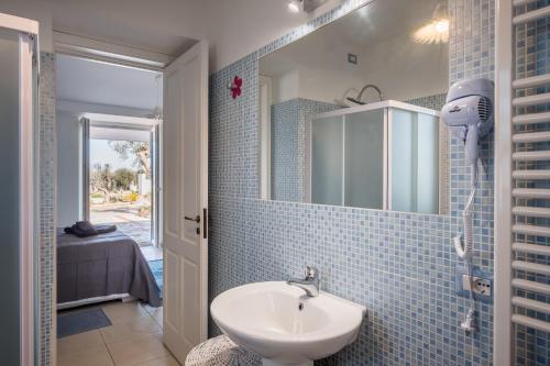 Ένα μπάνιο στο MicroborgoPasca by Casa di Marco AP17