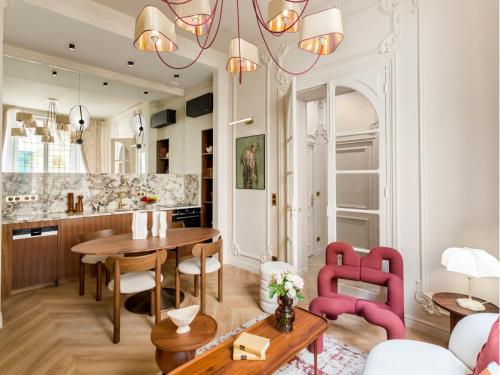 Merveil - Signature Suite-Champs Elysees- Marignan
