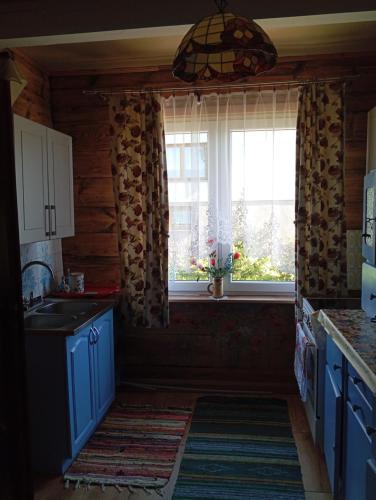 Dapur atau dapur kecil di Dom na wsi u Kasi Hajnówka NA WYŁĄCZNOŚĆ