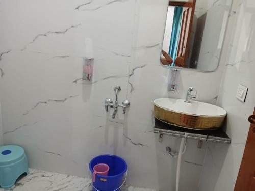 Koupelna v ubytování Kabila King Resort