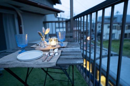 Balkón nebo terasa v ubytování Sakura Railway Inn Odawara