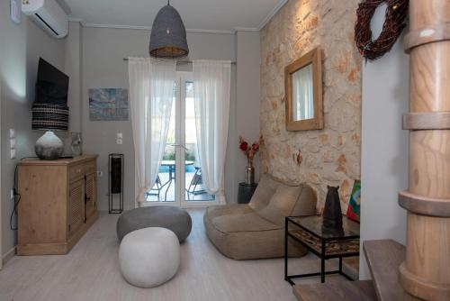 Gallery image of ZANTE STARLET - Chic Hideaway with Pool & Comfort in Lagópodhon