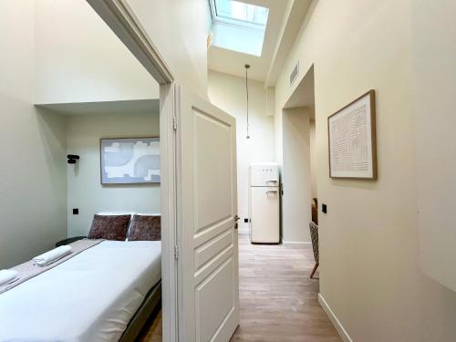 Urban Flat 199 - Parisian 5 Bedroom Central Flat