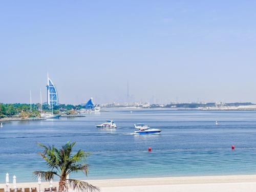 1 BHK Palm Jumeirah Sea View Al Sultana Shoreline