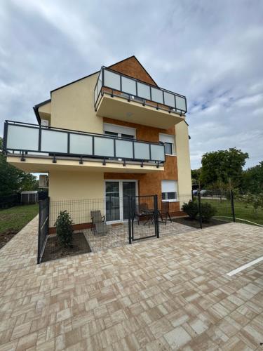アパートメントが所在する建物