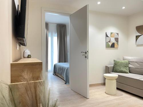 Aura Modern Home