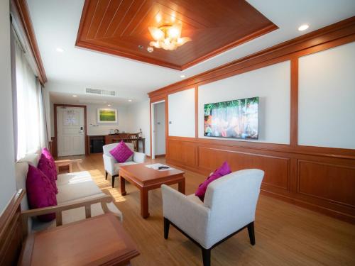 Χώρος καθιστικού στο Fortune River View Hotel Nakhon Phanom