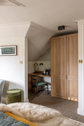 Katil atau katil-katil dalam bilik di Pine Trees Hotel Pitlochry