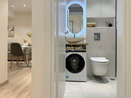 Aura Modern Home