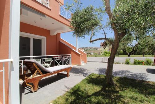 Malvazios Mavrovouni Beach House Right