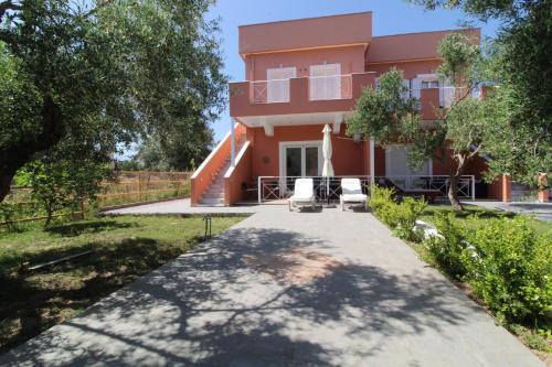 Malvazios Mavrovouni Beach House Left