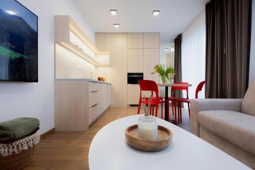 Η κουζίνα ή μικρή κουζίνα στο Apartmán EMBER Lebenski