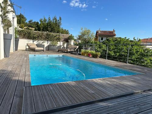 Appartement avec piscine privée et vue panoramique