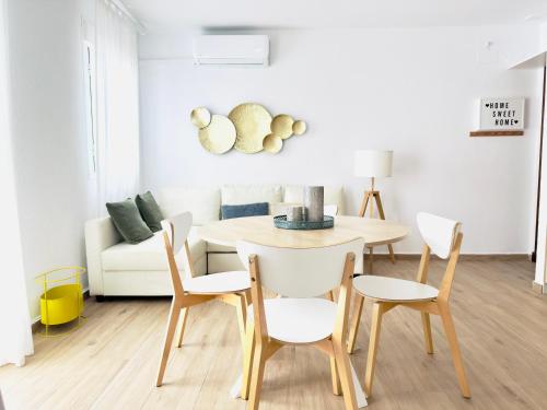 Alojamiento Erytheia, tranquilo, a 150 metros de la playa y pleno casco histórico