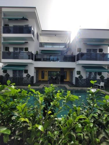 Edificio en el que se encuentra el hostal o pensión