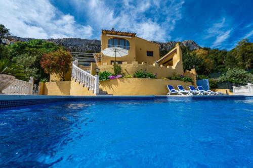 Casa Joanne by Theka Services