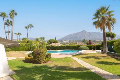 Las Brisas 11. Marbella