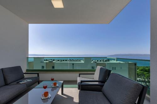 Luxury Sea View Apartment Sunrise with Free Parking