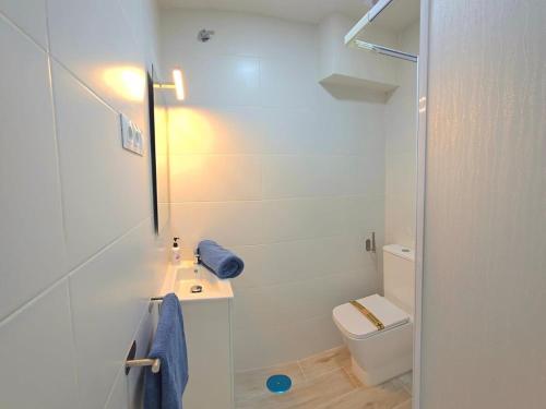 Begona White Pearl City Center Studio Nogalera by NAMASTE ELITE