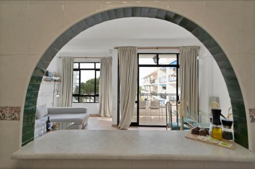 SKOL B441 - Wā Marbella Beach