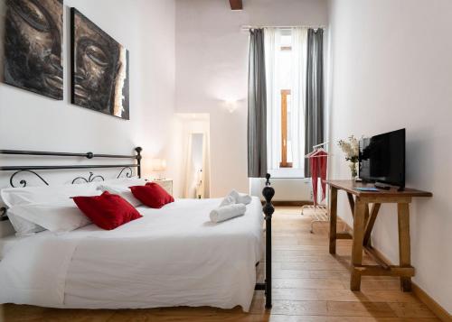 Keys of Italy -Monalda 2 Big & Small - 2 Apts nearby Palazzo Strozzi