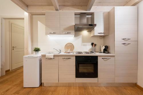 Keys of Italy -Monalda 2 Big & Small - 2 Apts nearby Palazzo Strozzi