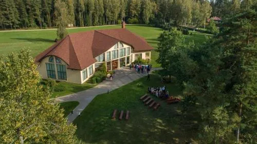 Ungurmalas Lake-Side Getaway