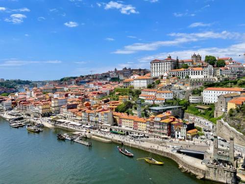 ZD Moreira Flats B By PortoProperties4You
