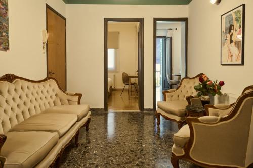 Χώρος καθιστικού στο Gin&Tonic first floor Apartment - Center of Zakynthos Town