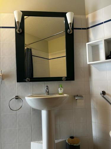 Ένα μπάνιο στο L'Aphyllante Appartement T2
