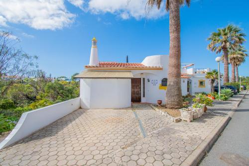 Casa Vista do Mar Cozy Townhouse in Carvoeiro