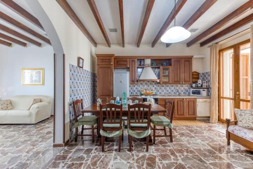 Η κουζίνα ή μικρή κουζίνα στο Casa Fefè