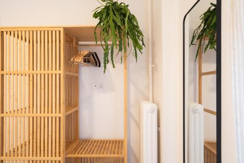 1BR Next to Metro Modern Comfort