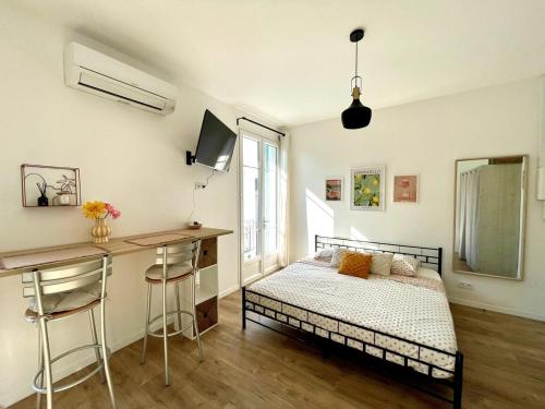 Studio proche mer, avec terrasse et parking