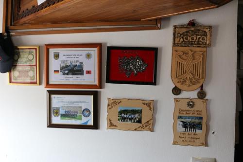 Certifikát, hodnocení, plakát nebo jiný dokument vystavený v ubytování Hotel Kodra