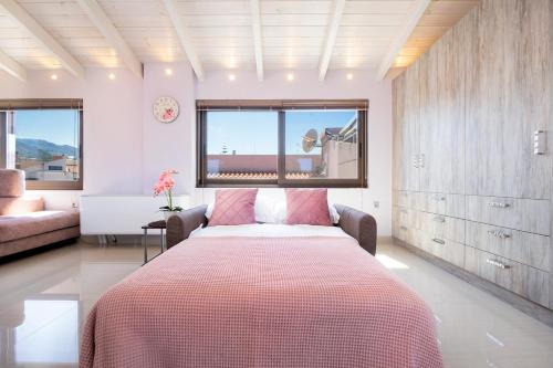 Ένα ή περισσότερα κρεβάτια σε δωμάτιο στο Slavena Suite