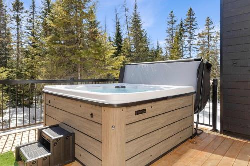 Φωτογραφία από το άλμπουμ του Famylia Spa Billard Foyer Dart Babyfoot σε Valcartier Station