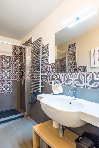 DUOMO TERRACE 196 - Luxury Apartment with Private Parking in Naples Historic Center