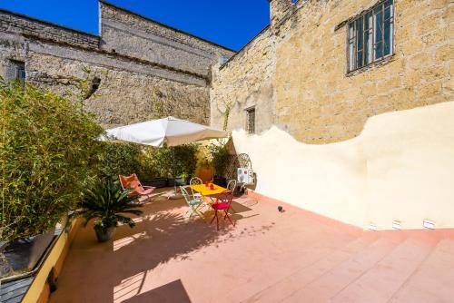 DUOMO TERRACE 196 - Luxury Apartment with Private Parking in Naples Historic Center