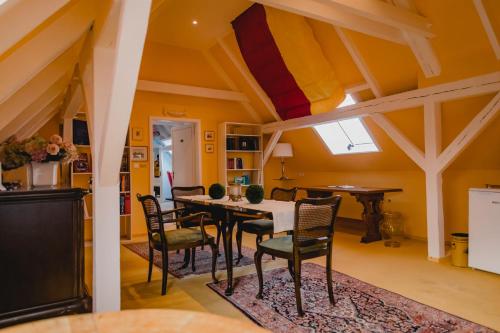 Posezení v ubytování Hotel Stadtresidenz
