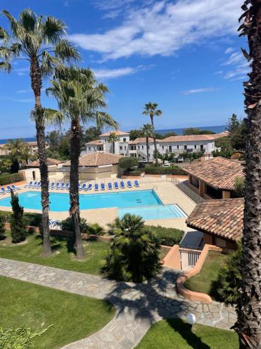 Appartement T2 vue mer, piscine Linguizzetta Bravone