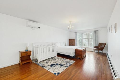 Gallery image of Pleasant Point Cove in Cushing