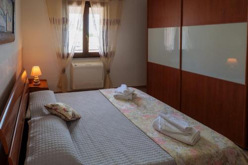 Una cama o camas en una habitación de Seaview & Relax