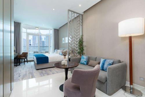 Luxury Canal-View Studio