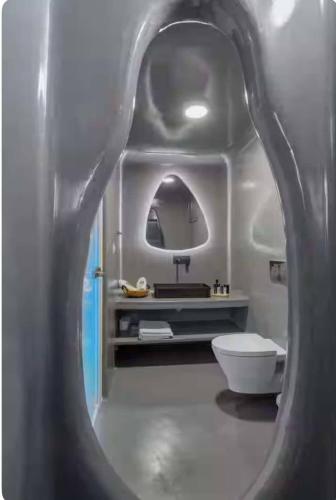 Ένα μπάνιο στο Doras studios mykonos