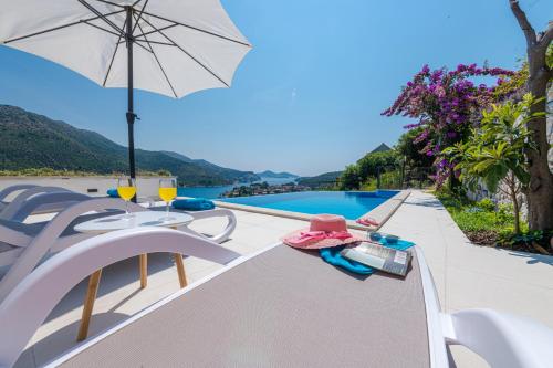 Villa Mardia- Sea view infinity pool built 2023