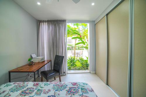 Postel nebo postele na pokoji v ubytování CR Luxury La Estancia Floresta #05 3 Bdrm